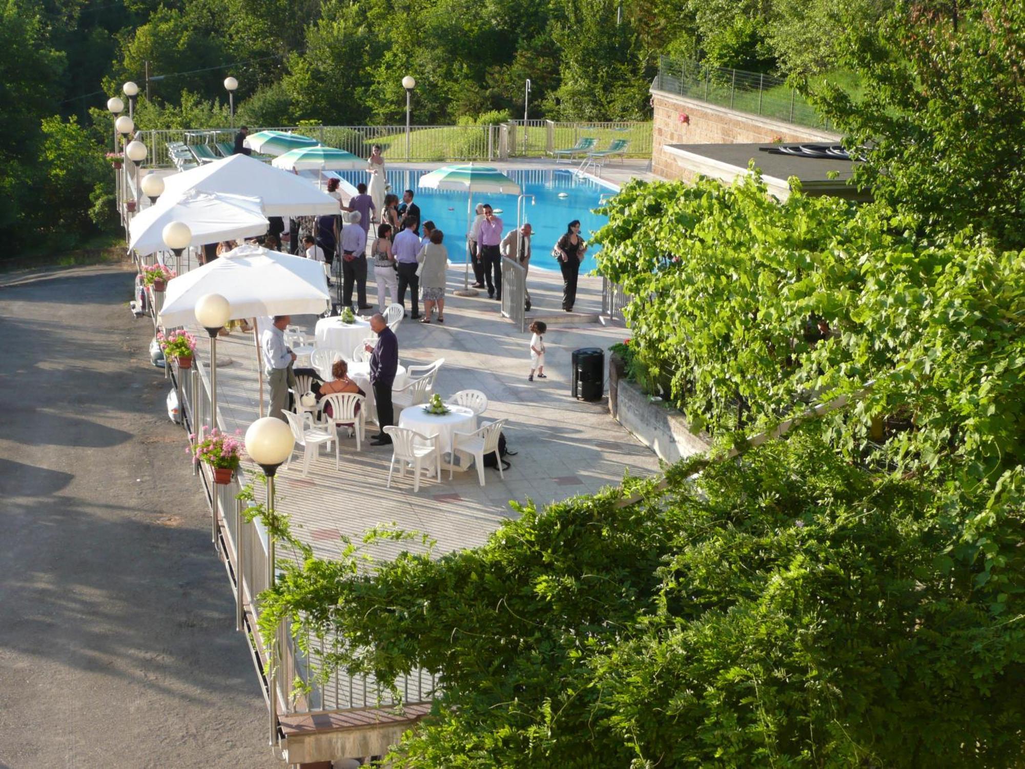 都卡蕾酒店 Tabiano Terme 外观 照片